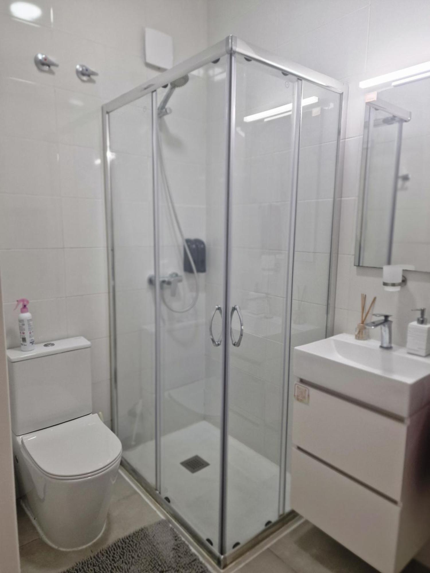 Barcelona, Apartamento De 1 Habitacion Daire L'Hospitalet de Llobregat Dış mekan fotoğraf